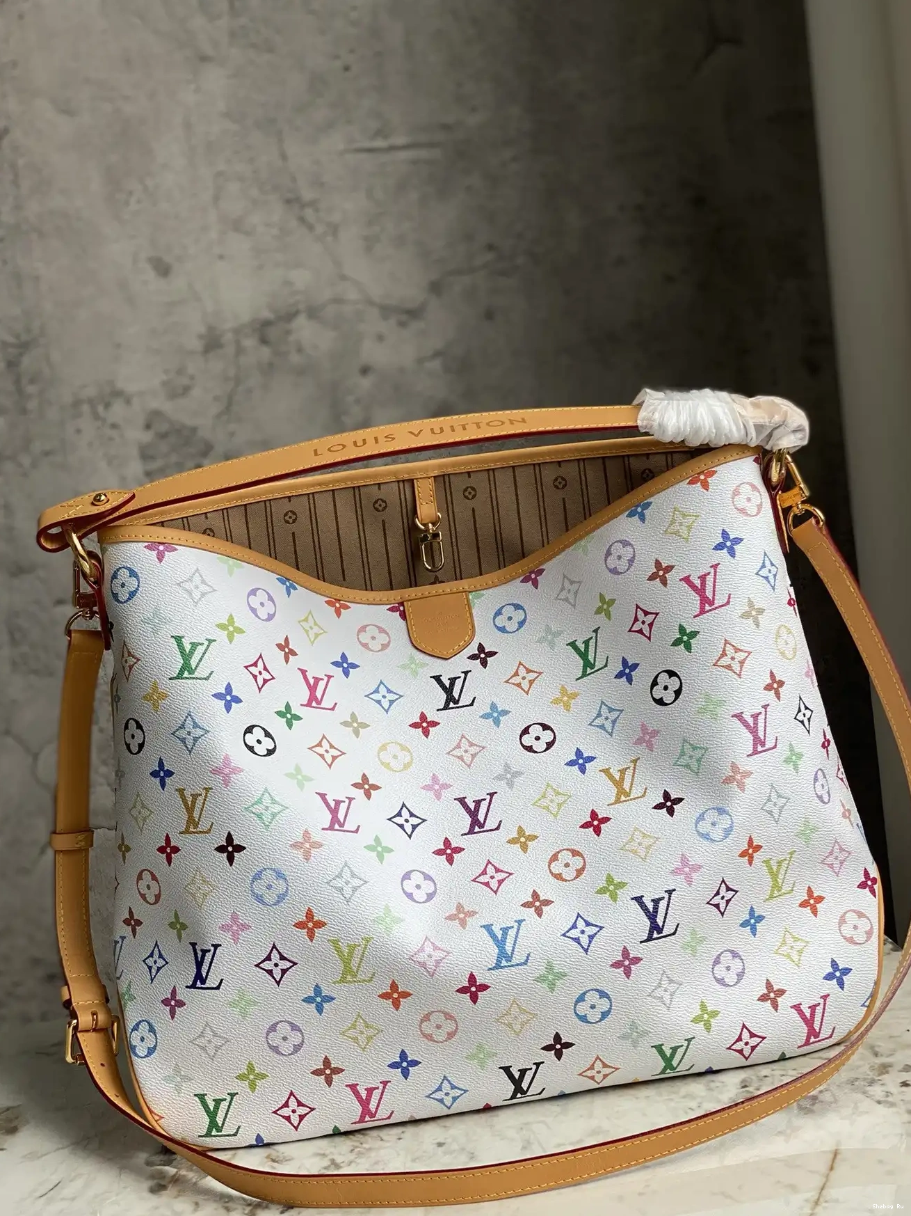 GRACEFUL LOUIS MM VUITTON 0528